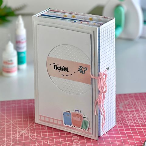 Album Ticket a la felicidad con kit de materiales