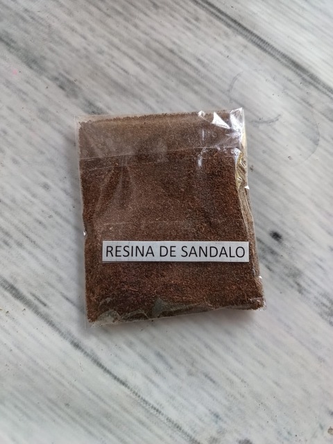 Resina de sándalo x 50gr 