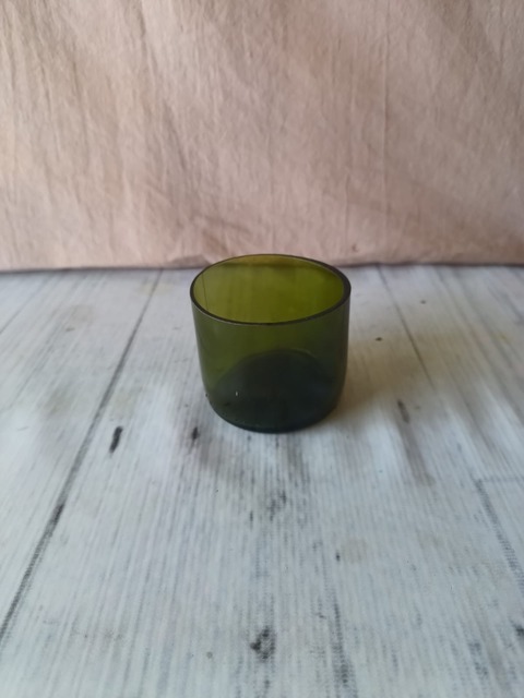 recipiente reciclado vidrio verde 