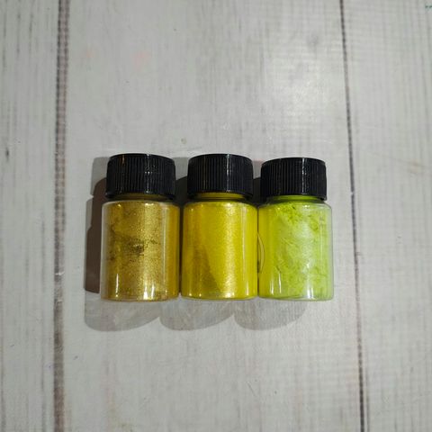 Mica en Polvo 15 gr c/u x 3 unidades color: amarillos 