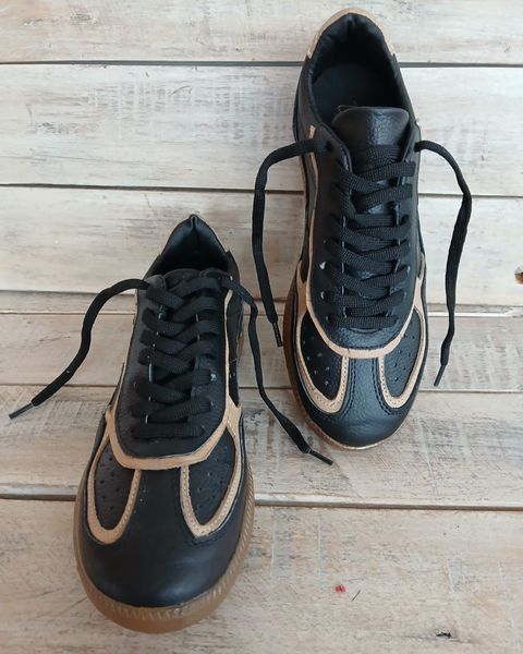 ZAPATILLAS DE CUERO THEOREME