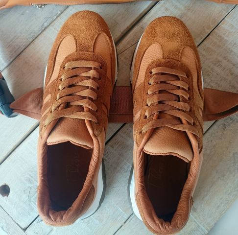 ZAPATILLAS CUERO Y GAMUZA