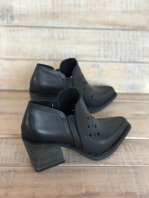 BOTINETA DE CUERO