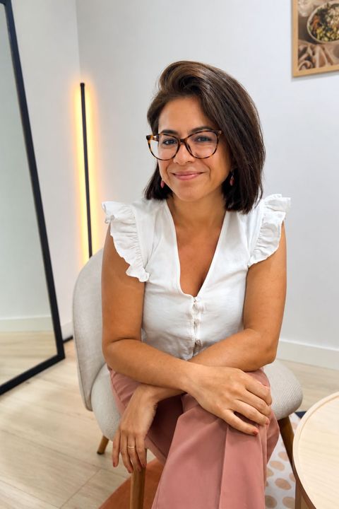 ESPECIALISTA EN NUTRICIÓN MATERNAL Y BIENESTAR - Sostén tu energía, planifica tu posparto y recupera tu fuerza.