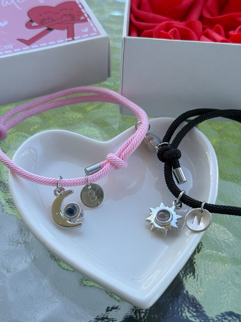 Pulseras Sol y Luna + “te amo” en 100idiomas