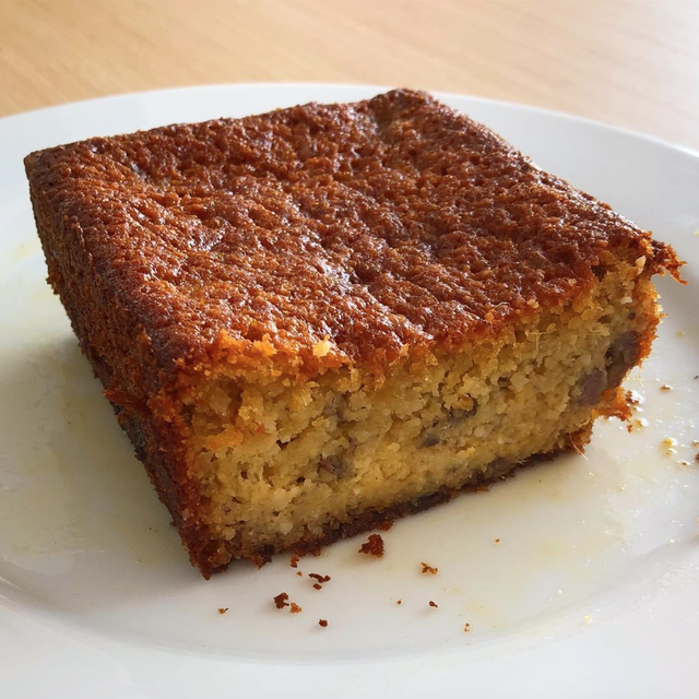 Torta húmeda de multifruta