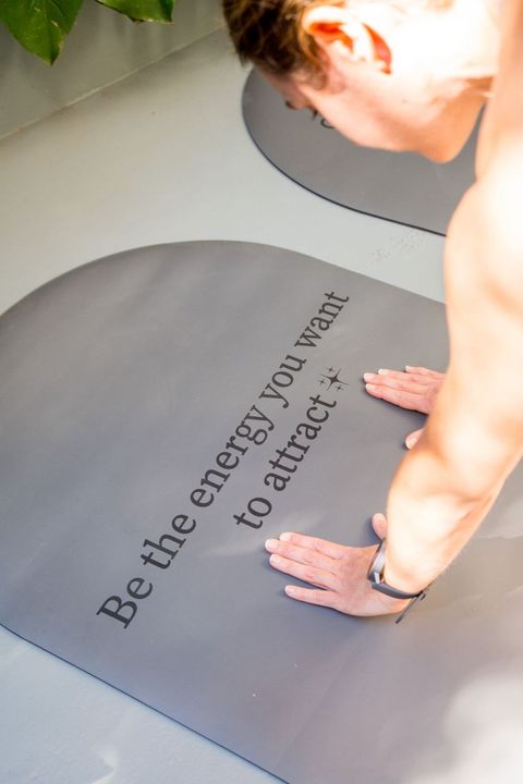 Yoga Mat Ovalado Gris
