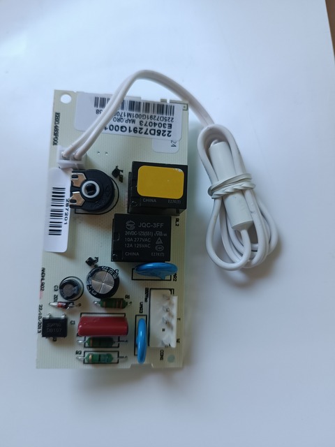 Tarjeta de control para refrigerador Mabe.
