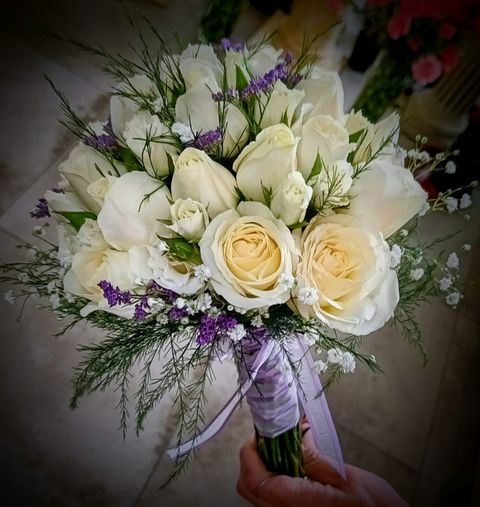 Ramo de Novia de Rosas ( Consultar con anticipación reserva personalizada ) 