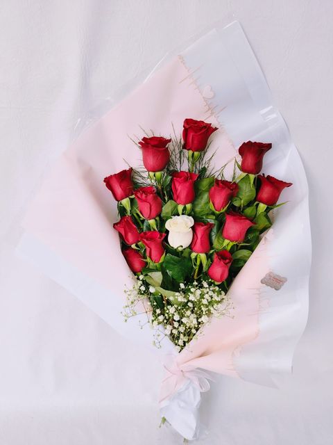 Ramo ( Felices 15 ) con 15 Rosas Ecuatorianas