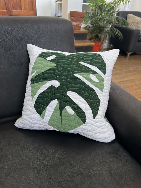 HOJA DE MONSTERA