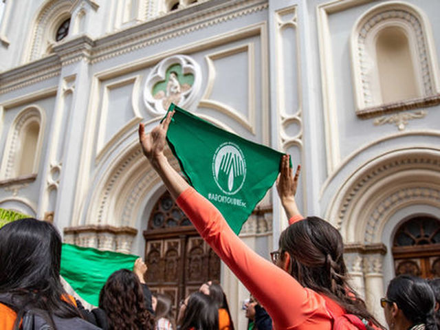 ABORTO, MATERNIDAD & DESEO