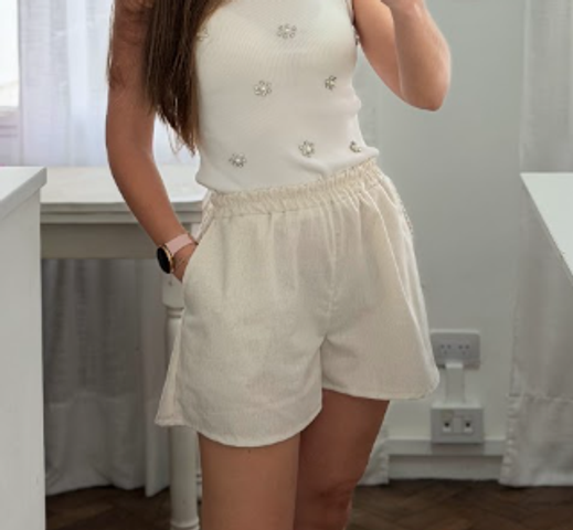 Short con bolsillos