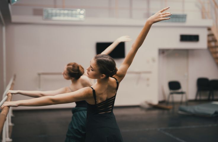 Planificación y diseño de una formación de Danza Profesional