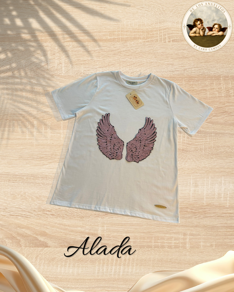 Remera Clásica “Alas de Amor”