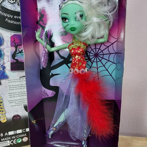 Muñeca GOTICA