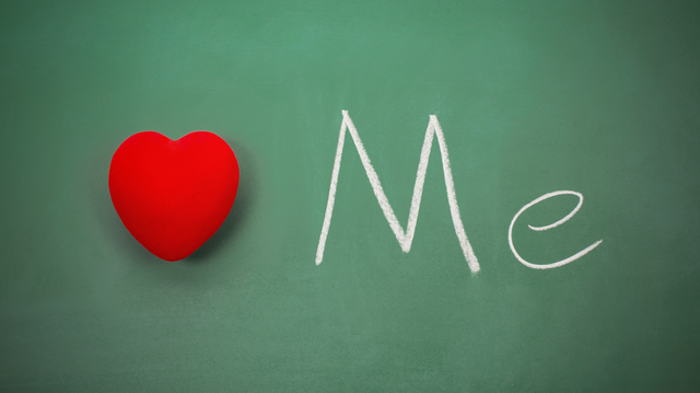 El día que dejé de mendigar amor y me abracé completa