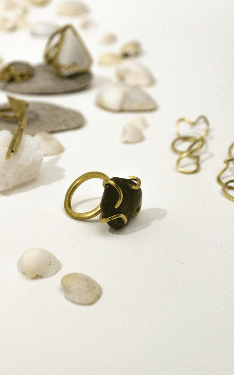 Anillo piedra playa