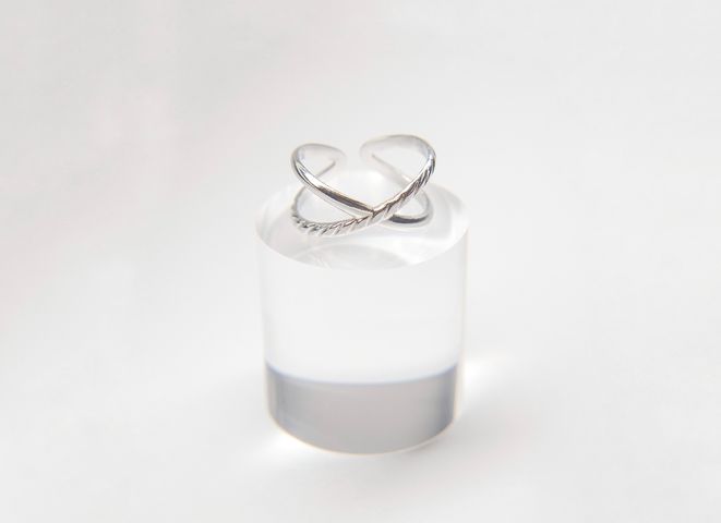 Anillo Cruz Plateado