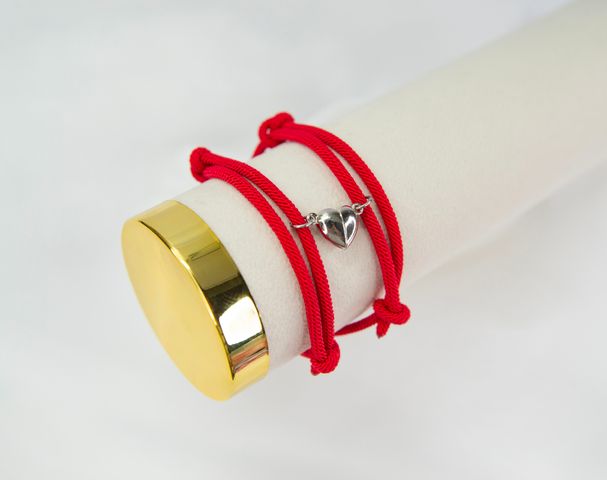 Pulsera Hilo Rojo Para Compartir