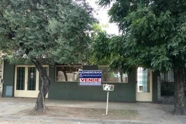 T. J. VILLEGAS 2947 - CASA 4 AMB.