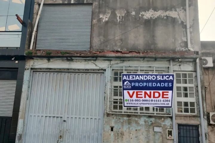 MONTAÑESES 3443 - GALPÓN 730m²