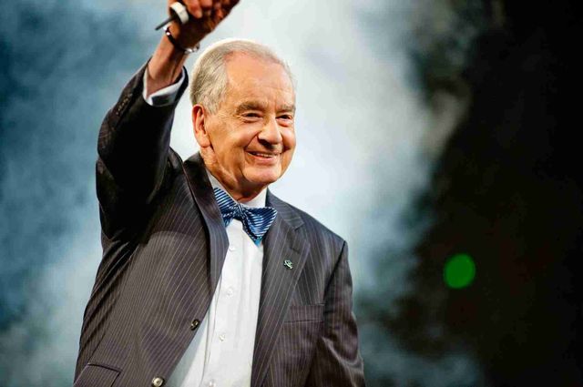 De Puerta Cerrada a Ventas Millonarias: La Técnica de Zig Ziglar que Duplicará tus Resultados Hoy Mismo