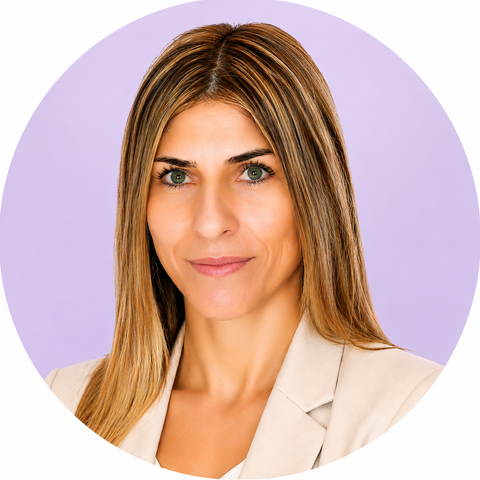 “Transformación facial en 90 días” Un proceso de 3 meses para lograr un rostro más definido, suavizar líneas y recuperar luminosidad, acompañando tu evolución semana a semana.