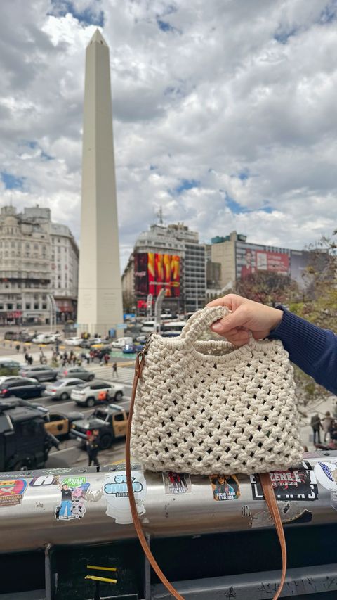 Cartera Burbuja * Disponibles a partir del sábado 24
